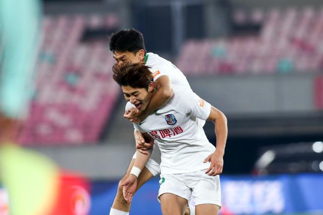 开云体育-中超保级组前瞻：津青生死战 连渝负重压碰强敌